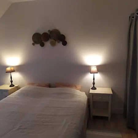 Bed and breakfast 10 Min Du Circuit 24h Du Mans - Grandes Très Confortables Dans Maison Récente Et Jardin ! *